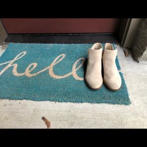 Sorel Lolla cut out bootie - sz 7